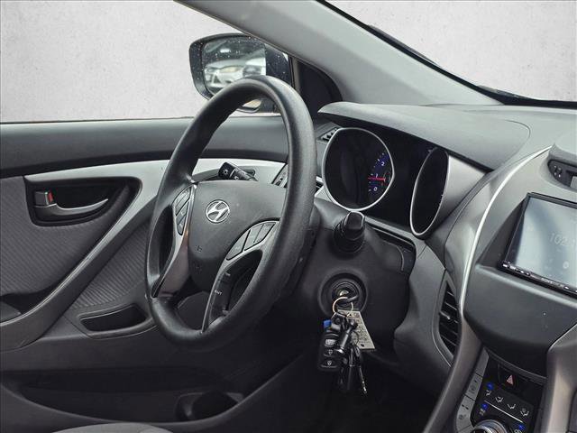 Used 2013 Hyundai Elantra GLS w/ Preferred Pkg FWD image 9