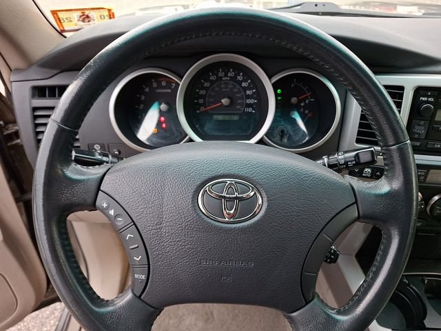 Used 2007 Toyota 4Runner SR5 AWD/4WD image 20