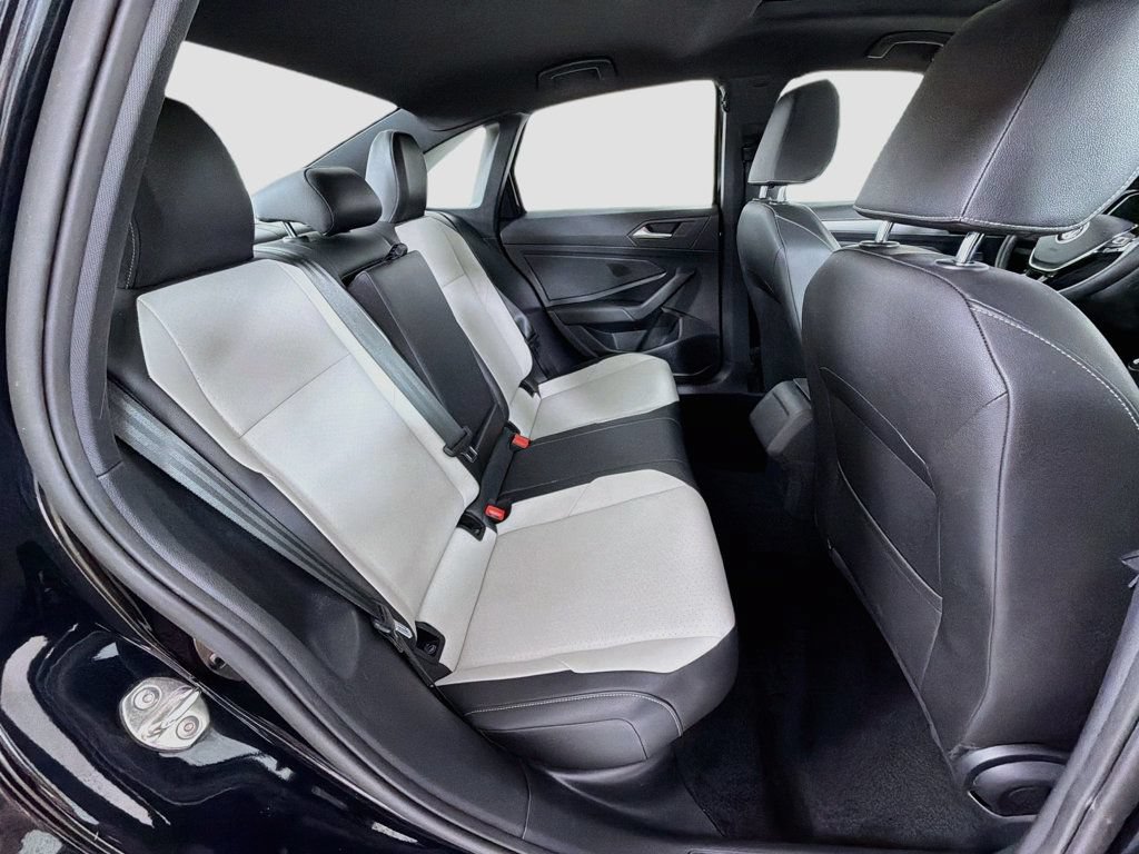 Used 2021 Volkswagen Jetta R-Line FWD image 24