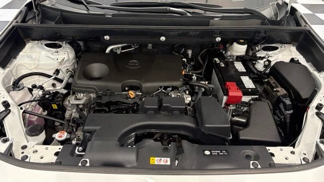 Used 2025 Toyota RAV4 XLE FWD image 9