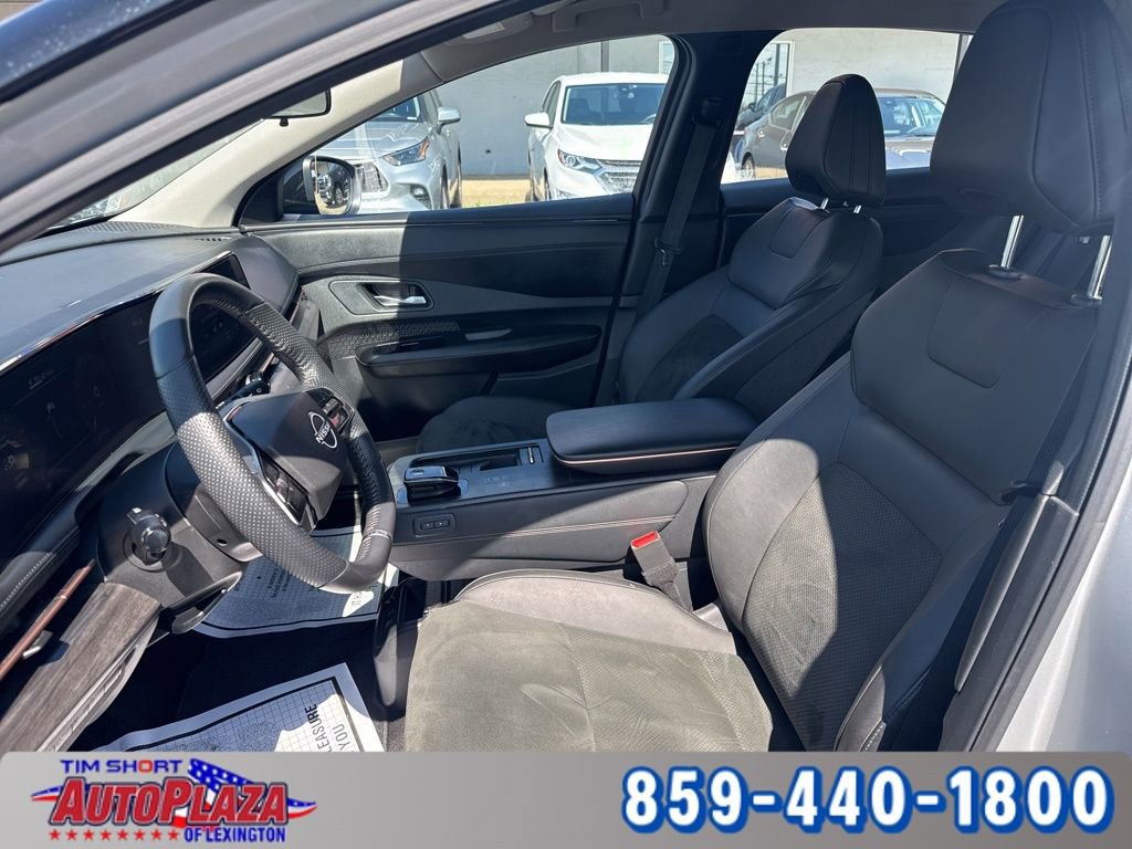 Used 2024 Nissan Ariya AWD image 3