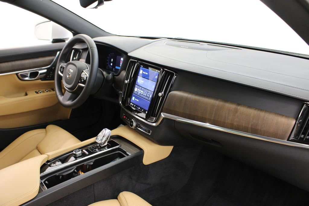 Used 2023 Volvo S90 B6 Ultimate w/ Protection Package Premier image 27
