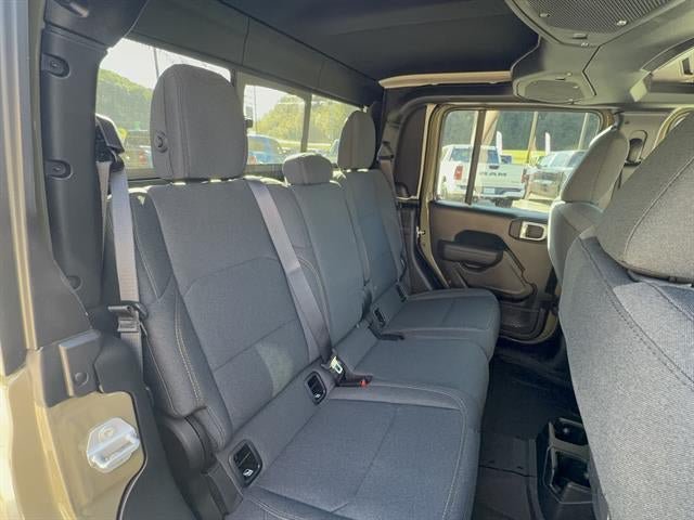 New 2027 Jeep Gladiator Sport AWD/4WD image 32