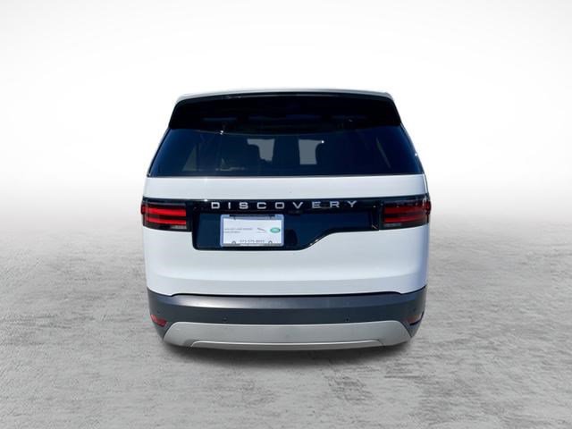 Certified 2024 Land Rover Discovery S image 6