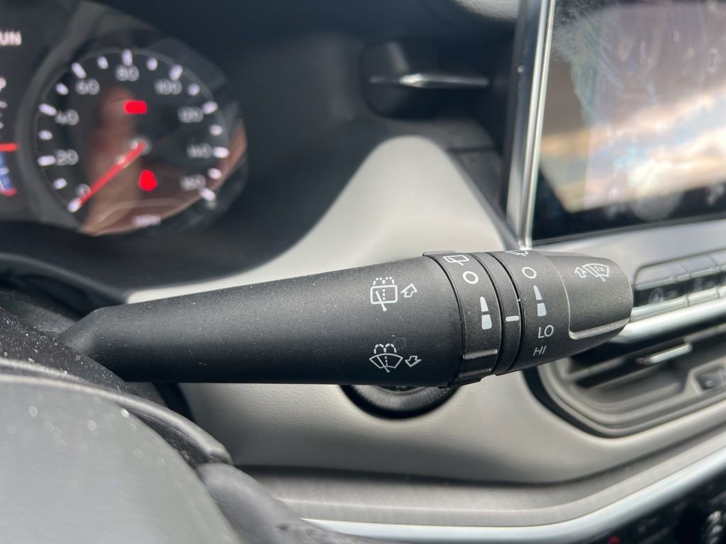 Used 2025 Jeep Compass Limited AWD/4WD image 13