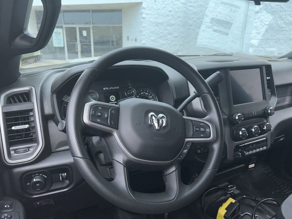 New 2024 RAM 3500 Tradesman w/ Chrome Appearance Group image 15