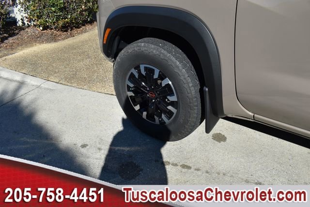 Used 2024 Nissan Frontier PRO-4X w/ Technology Package image 15