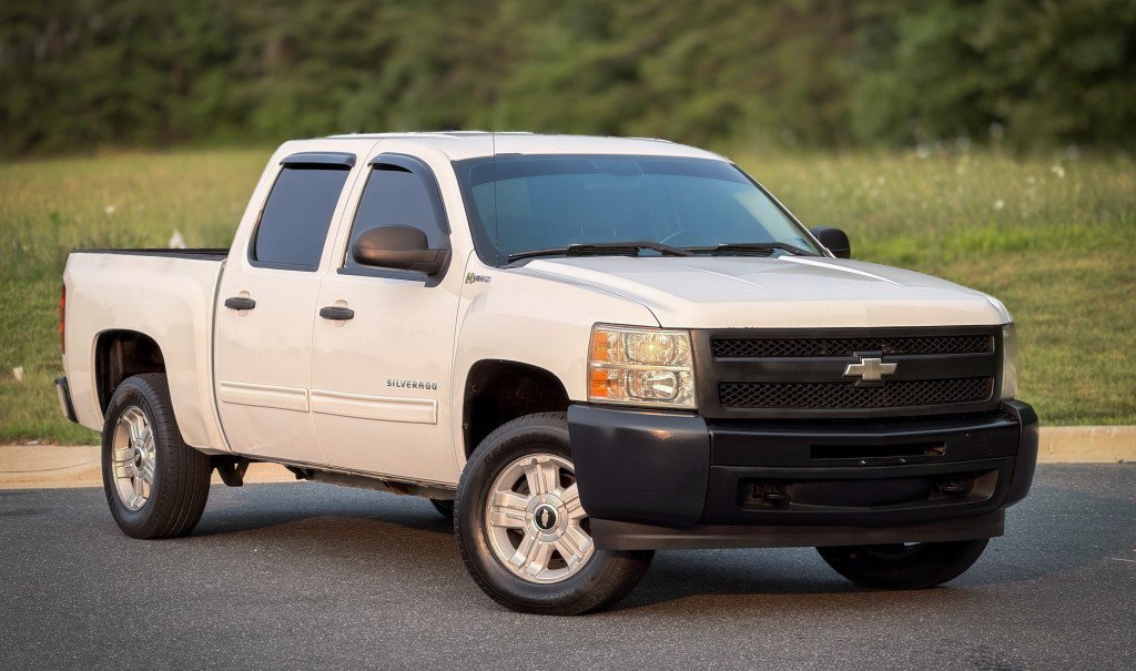 Used 2010 Chevrolet Silverado 1500 4x4 Crew Cab Hybrid image 6