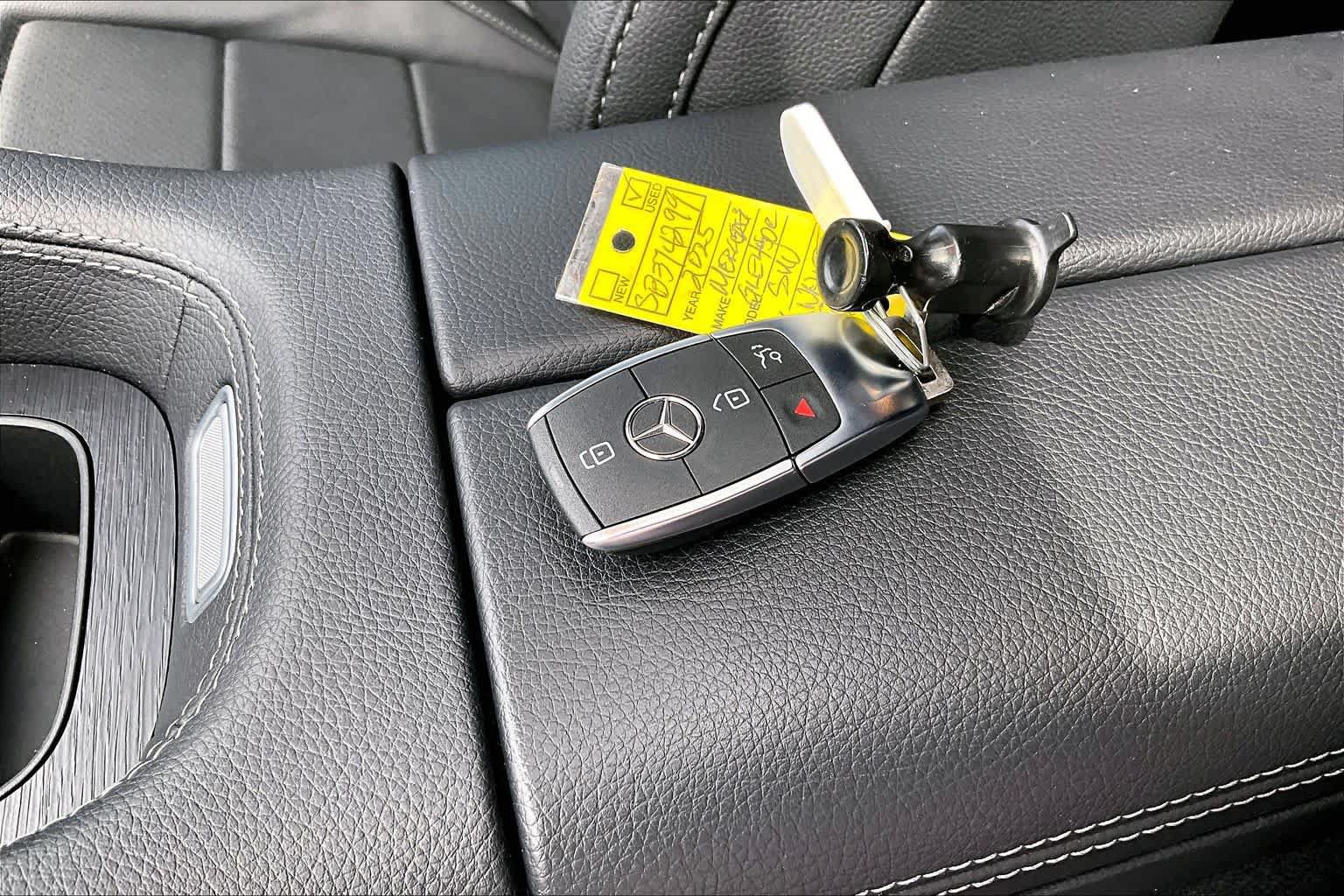 Used 2025 Mercedes-Benz GLE 450e 4MATIC image 15