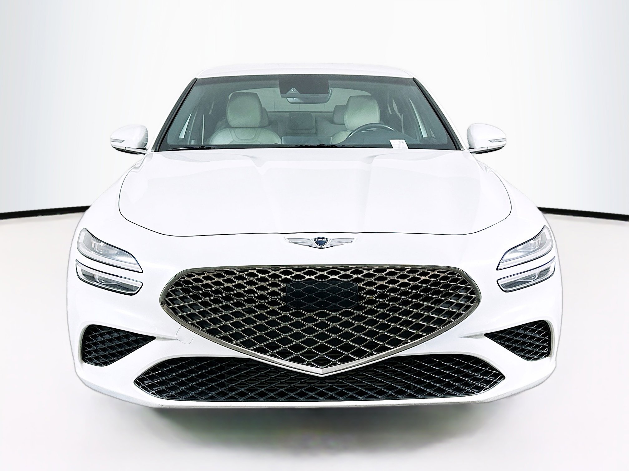 Used 2022 Genesis G70 2.0T image 2