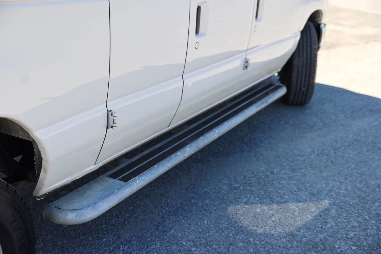 Used 2013 Ford E-250 and Econoline 250 w/ PWR Group RWD image 28