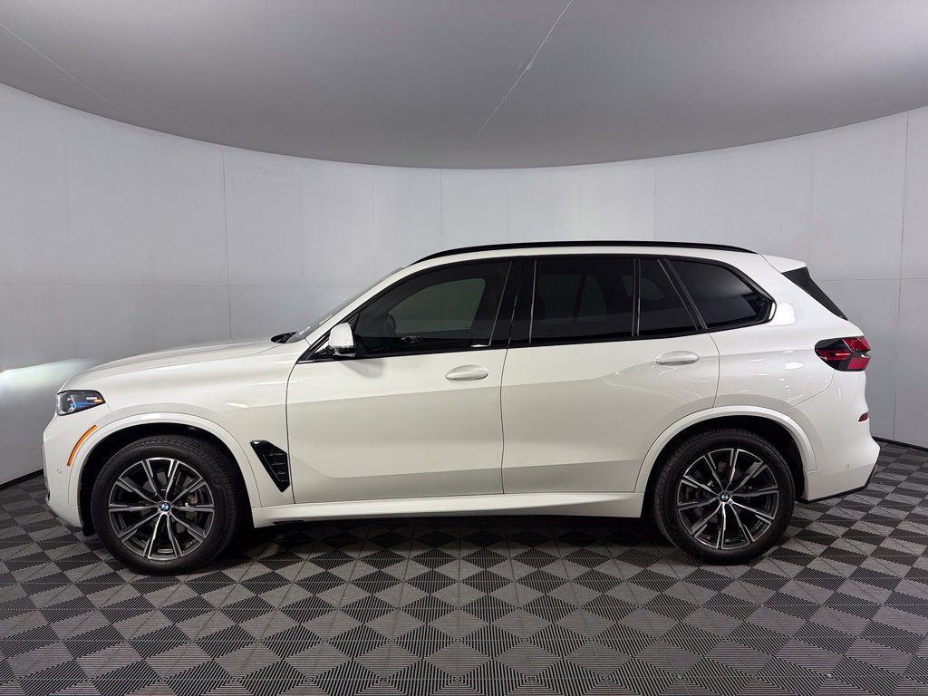 Used 2026 BMW X5 xDrive40i AWD/4WD image 7