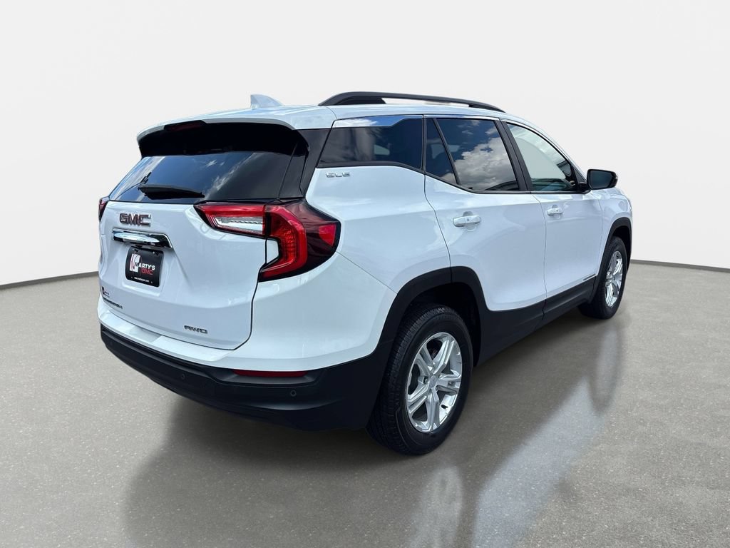 Used 2023 GMC Terrain SLE w/ Driver Convenience Package AWD/4WD image 4