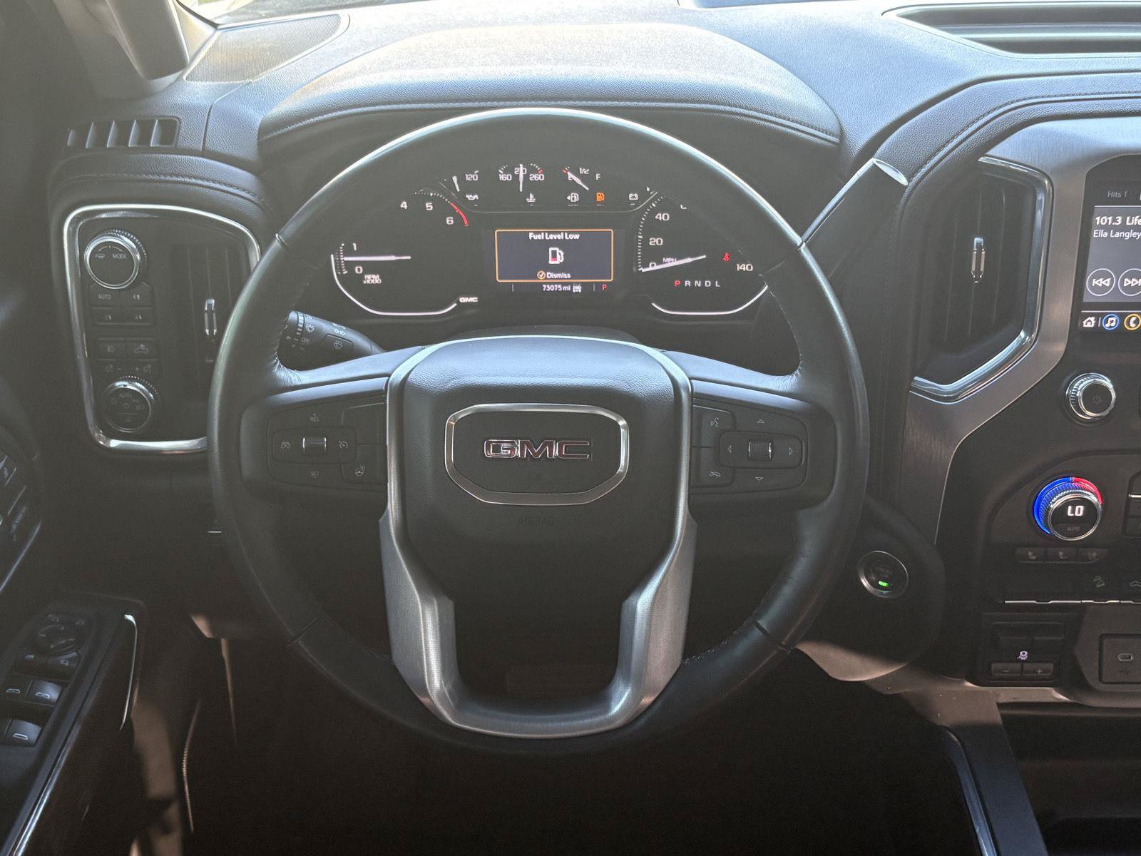 Used 2022 GMC Sierra 1500 SLT w/ SLT Premium Package AWD/4WD image 11