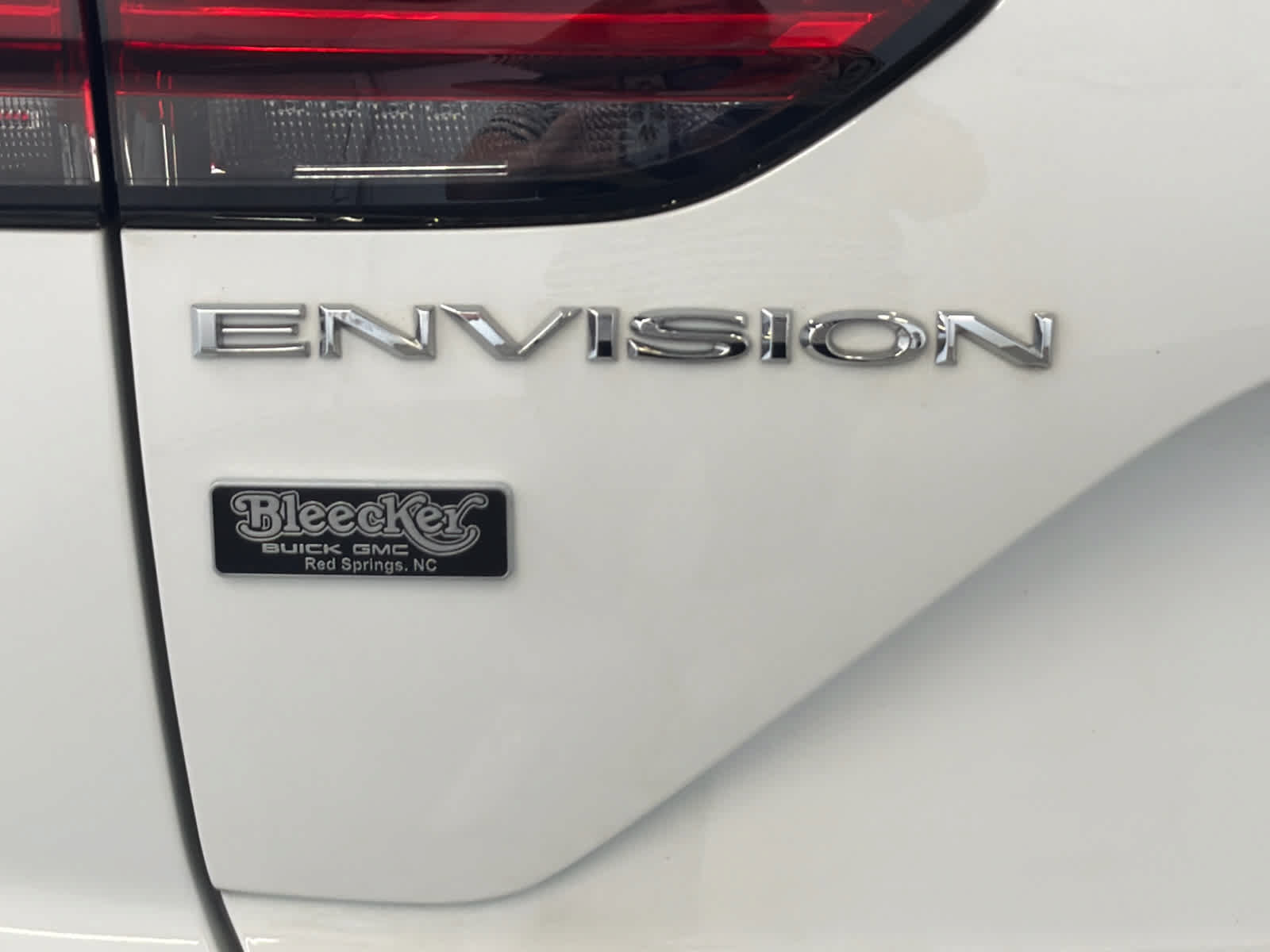 Used 2023 Buick Envision Preferred FWD image 7