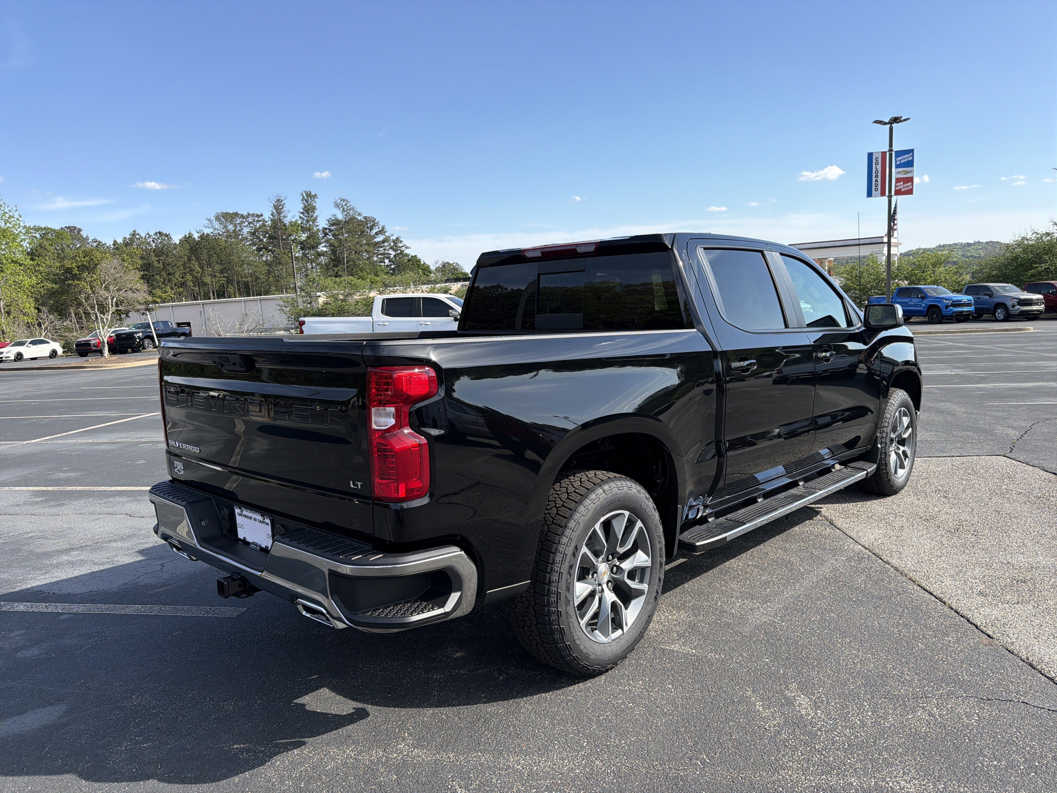 New 2026 Chevrolet Silverado 1500 LT w/ Z71 Off-Road Package AWD/4WD image 5