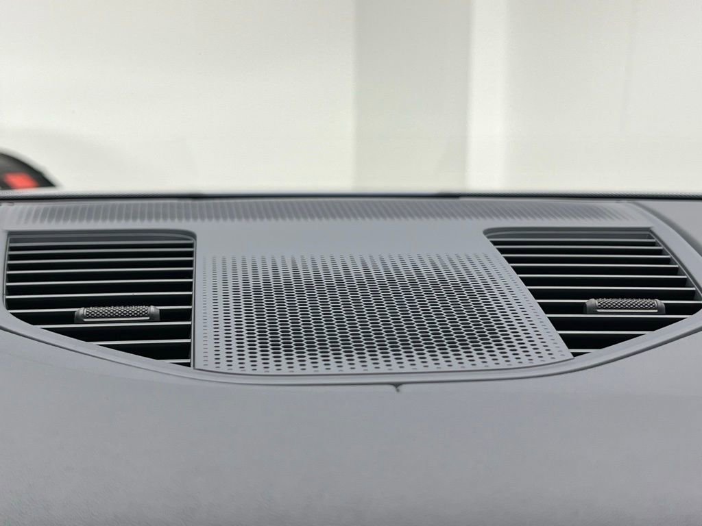 New 2025 Porsche Panamera image 12