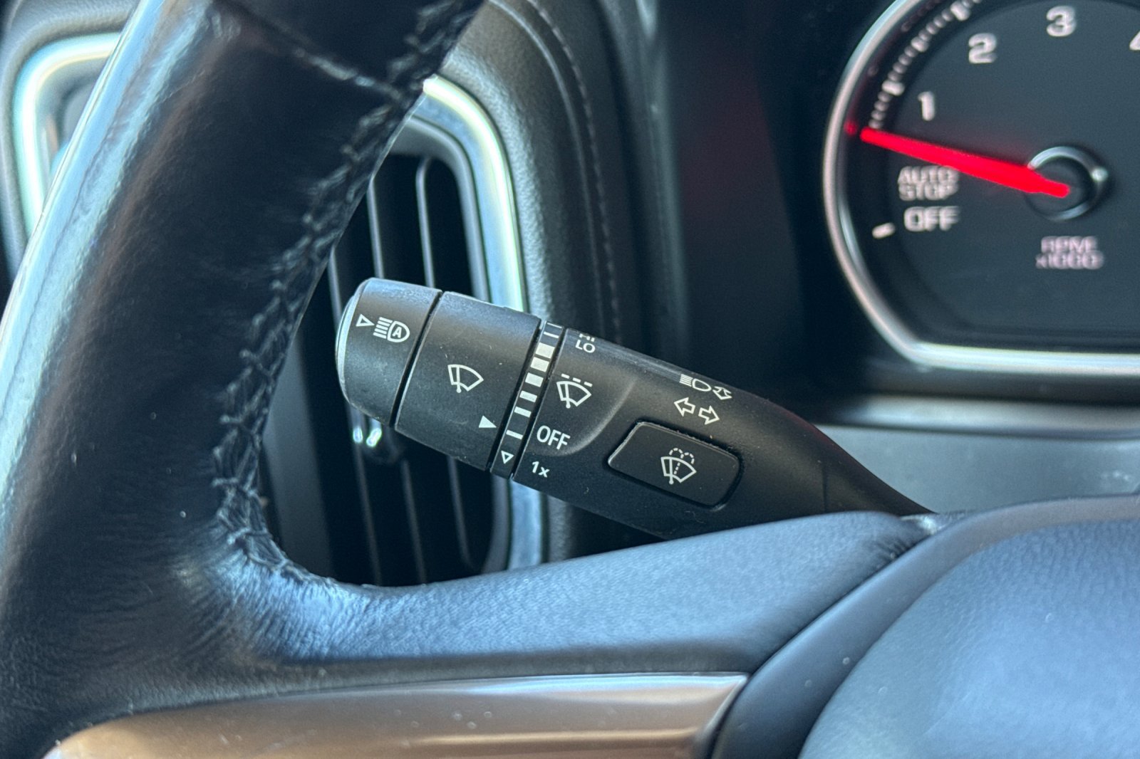 Used 2019 Chevrolet Silverado 1500 High Country w/ Technology Package image 38