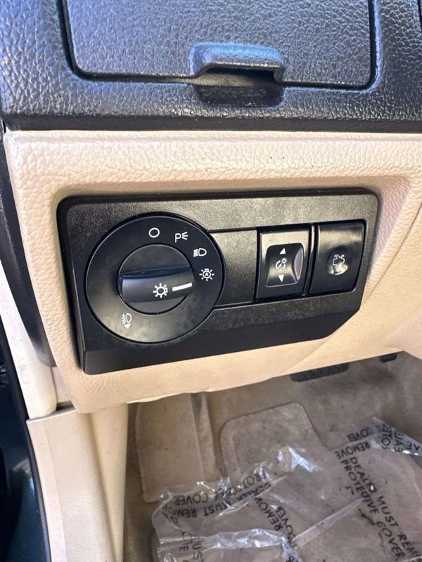 Used 2010 Mercury Milan Premier image 23