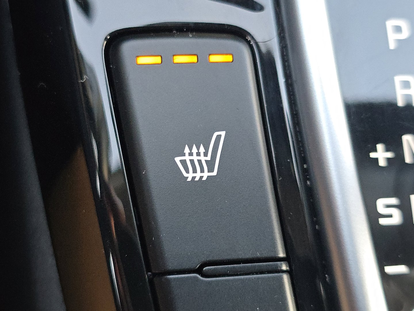 Used 2024 Kia Seltos EX image 7