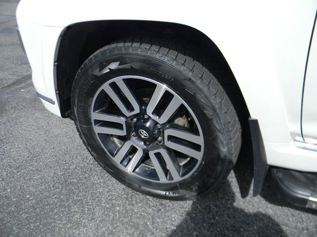 Used 2023 Toyota 4Runner Limited AWD/4WD image 9