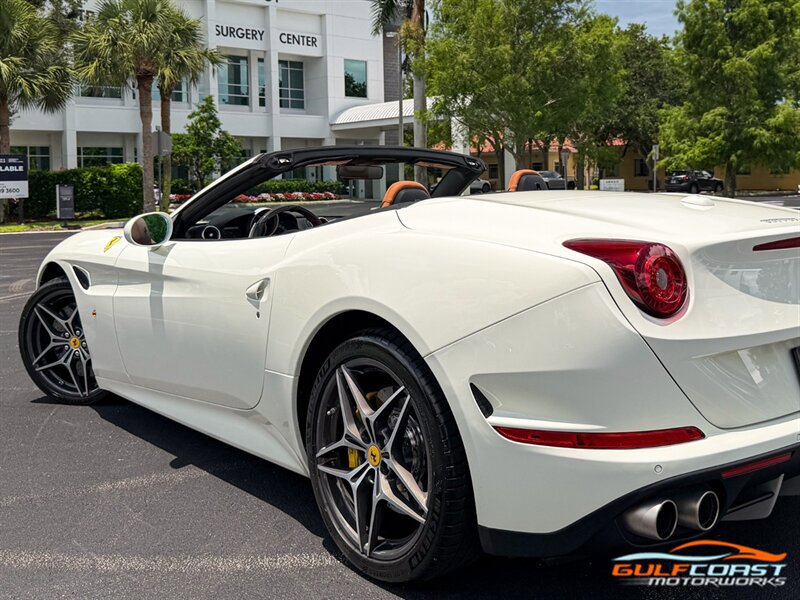 Used 2017 Ferrari California T RWD image 49