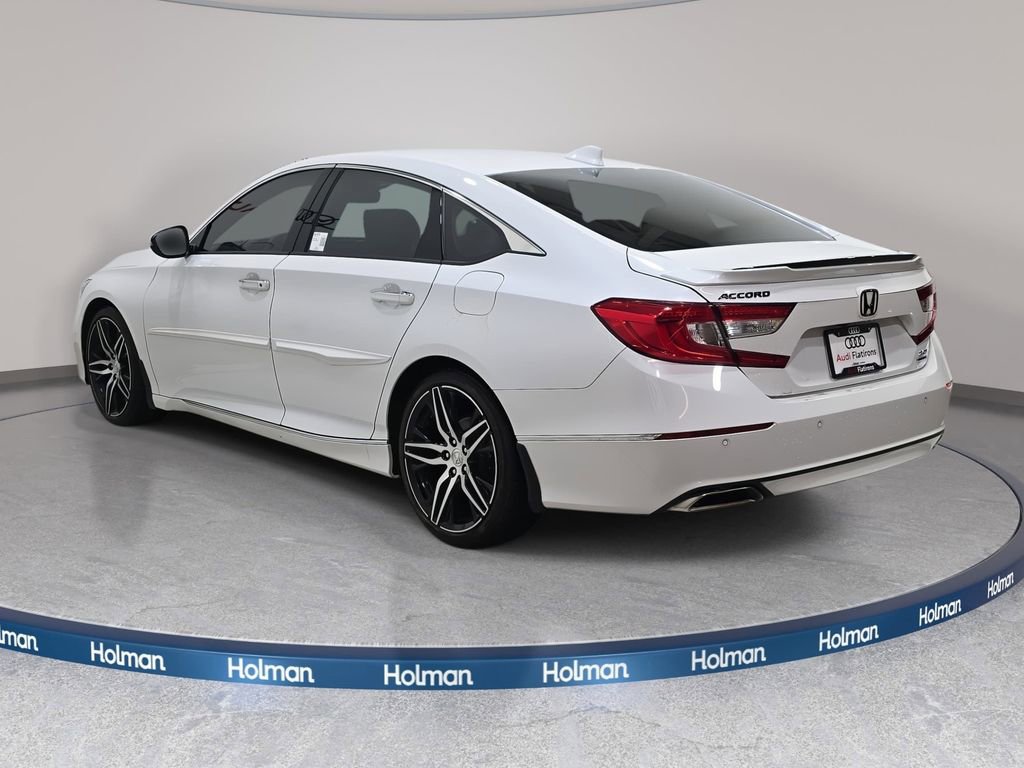 Used 2022 Honda Accord Touring image 8
