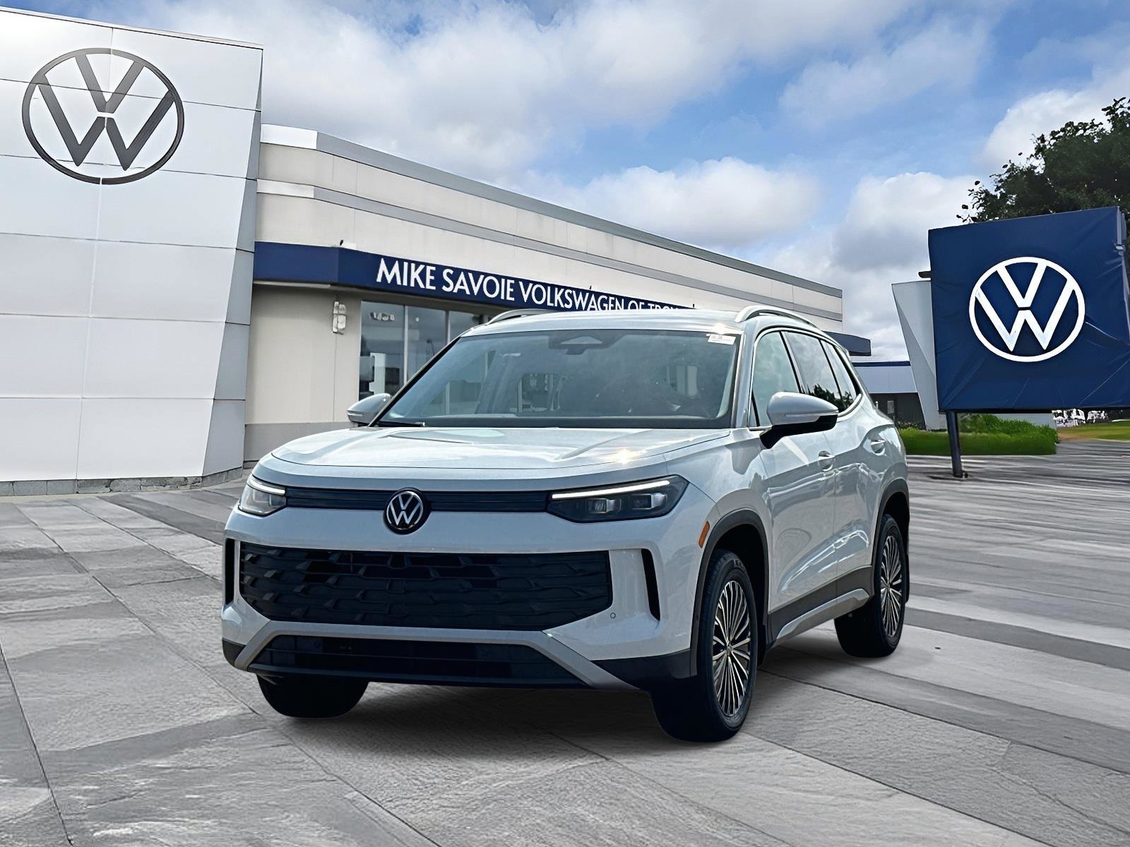 New 2025 Volkswagen Tiguan S image 1