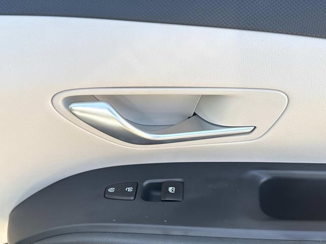 Used 2022 Hyundai Tucson SEL FWD image 18