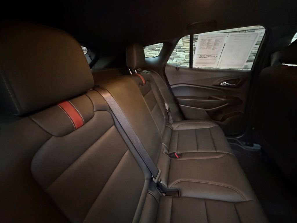 Used 2024 Chevrolet Trax RS w/ Sunroof Package image 31