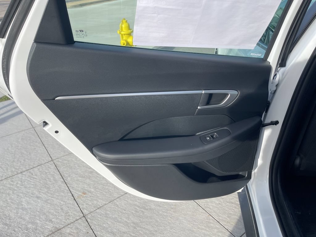 New 2026 Hyundai Sonata SE FWD image 15