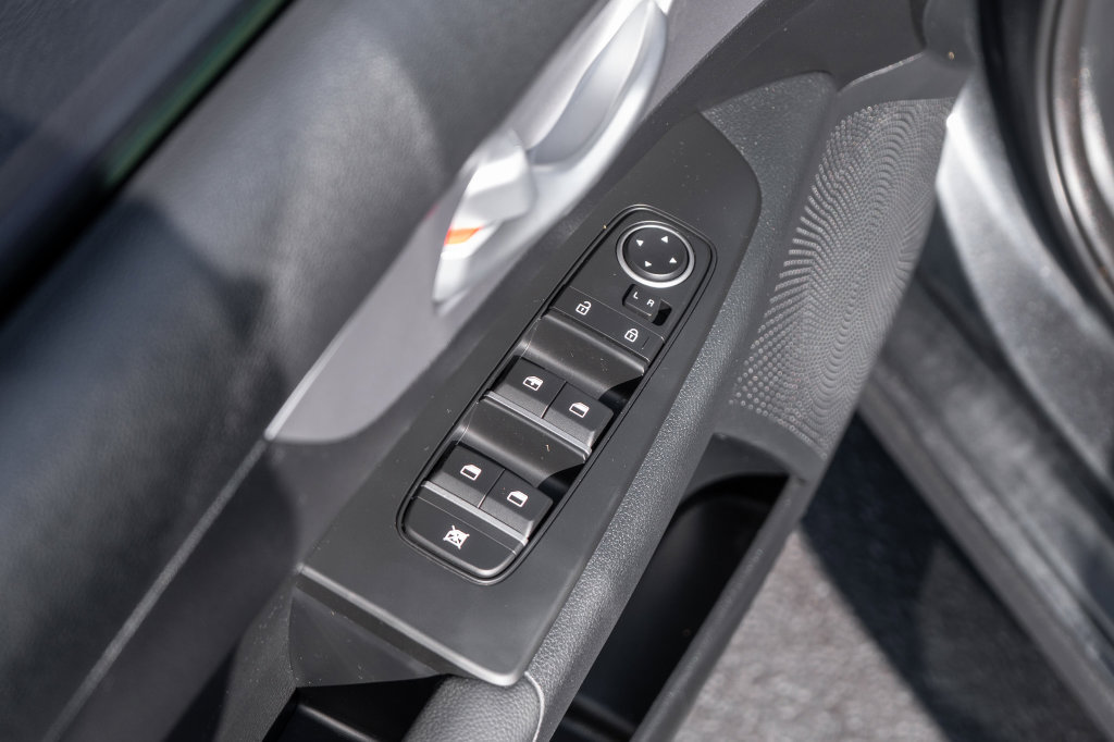 Used 2024 Kia Forte LXS FWD image 17