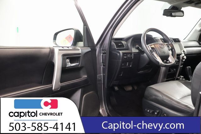 Used 2021 Toyota 4Runner SR5 Premium w/ Moonroof Package AWD/4WD image 10