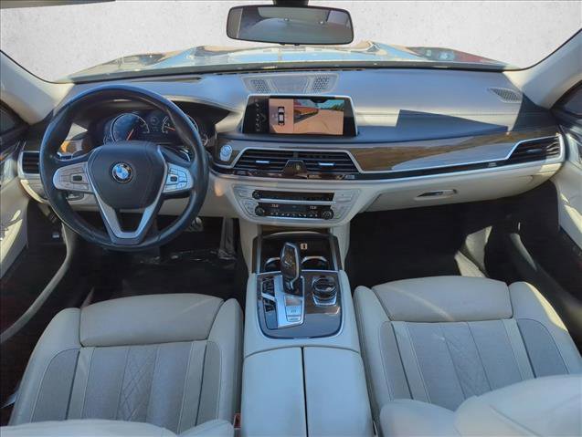 Used 2017 BMW 740i RWD image 14