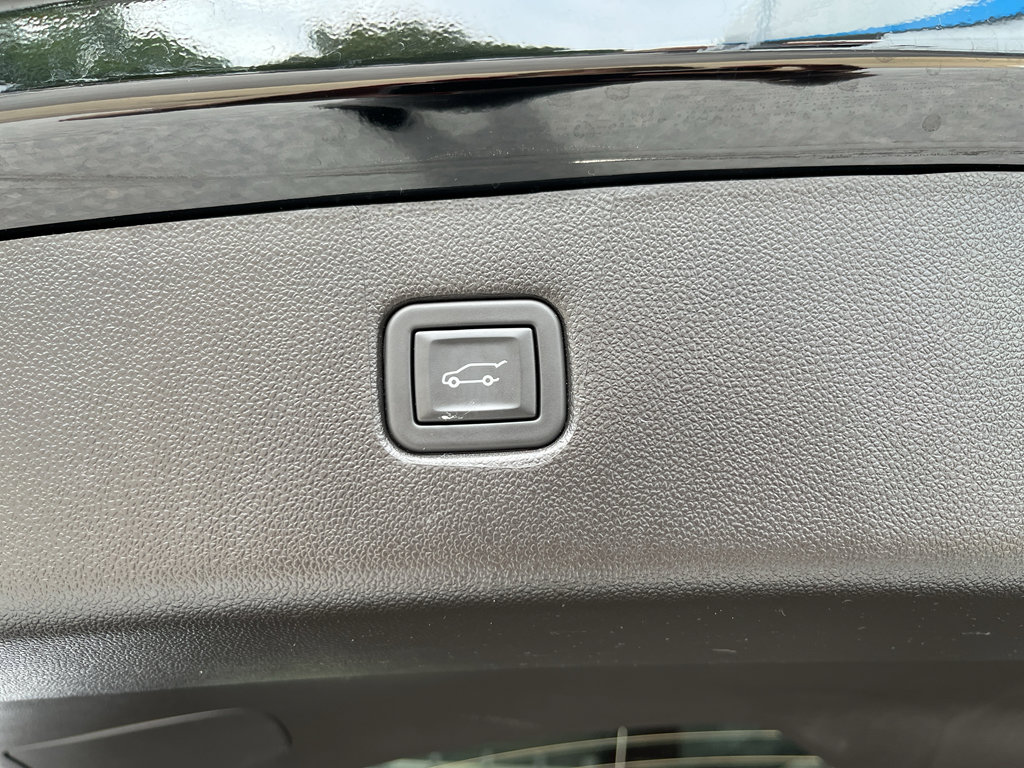 Used 2024 Chevrolet Blazer LT w/ Convenience Package FWD image 10