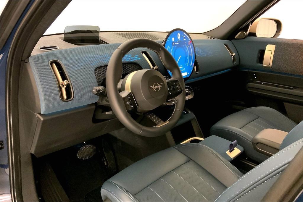 Used 2025 MINI Cooper Countryman S w/ Comfort Package Max image 21