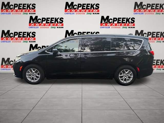 Used 2024 Chrysler Pacifica Touring-L FWD video 2