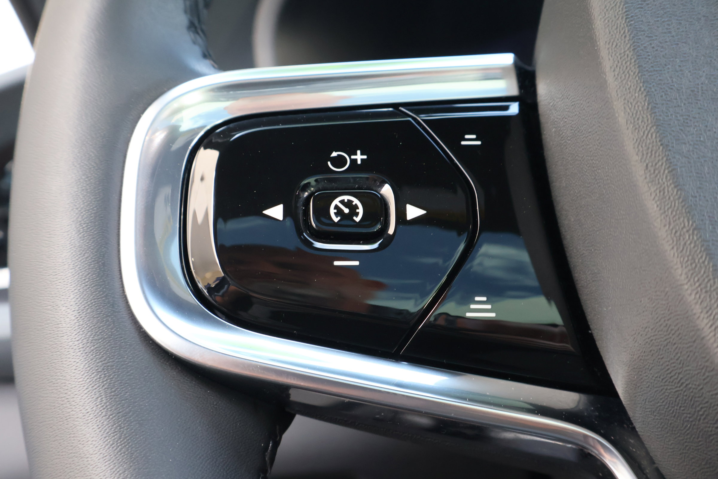 Used 2024 Polestar Polestar 2 image 24