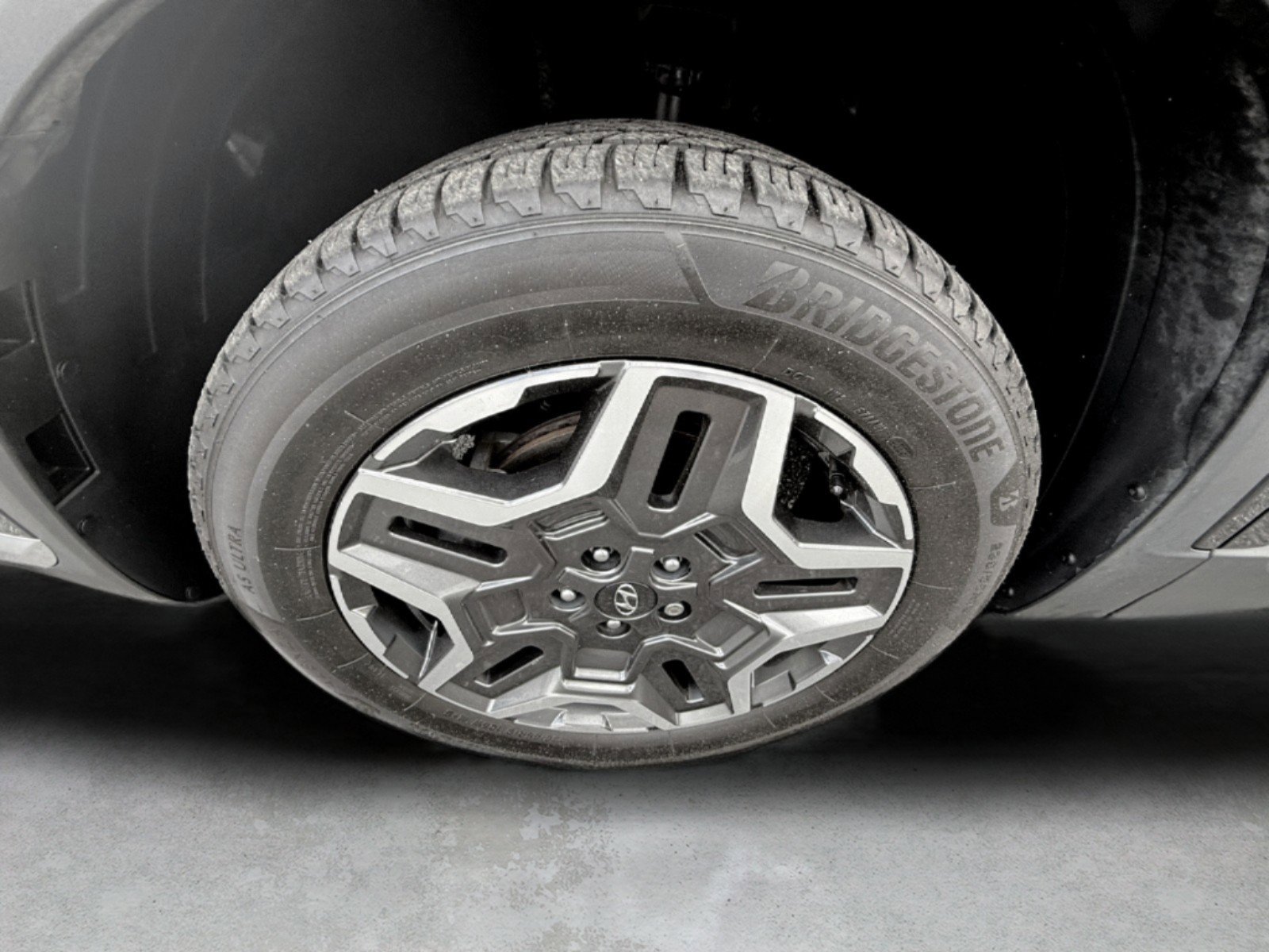 Used 2021 Hyundai Santa Fe Limited w/ Cargo Package image 12