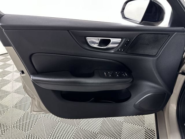 Used 2023 Volvo S60 T8 Plus AWD/4WD image 23
