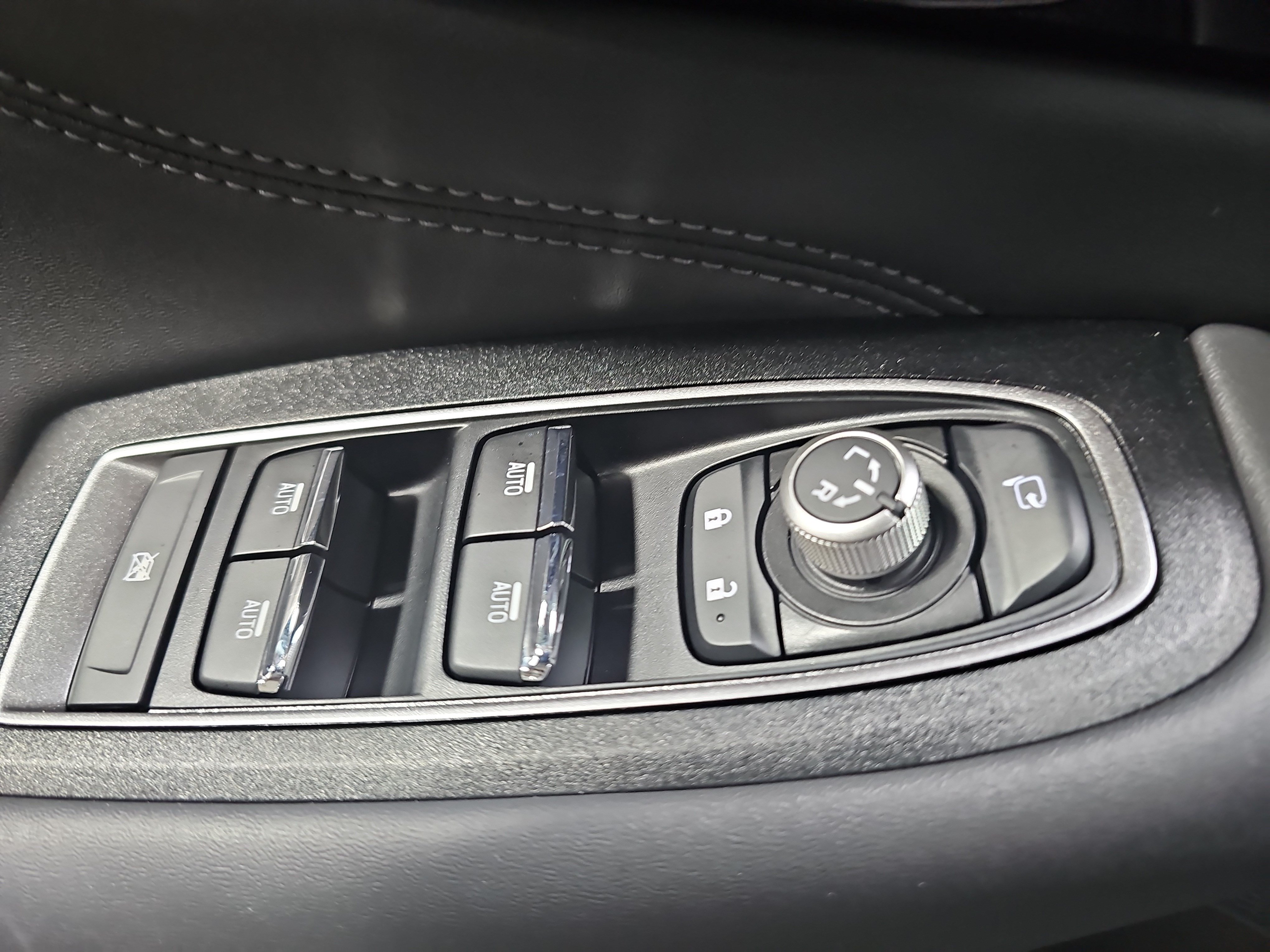 Used 2025 Subaru Outback Touring AWD/4WD image 25