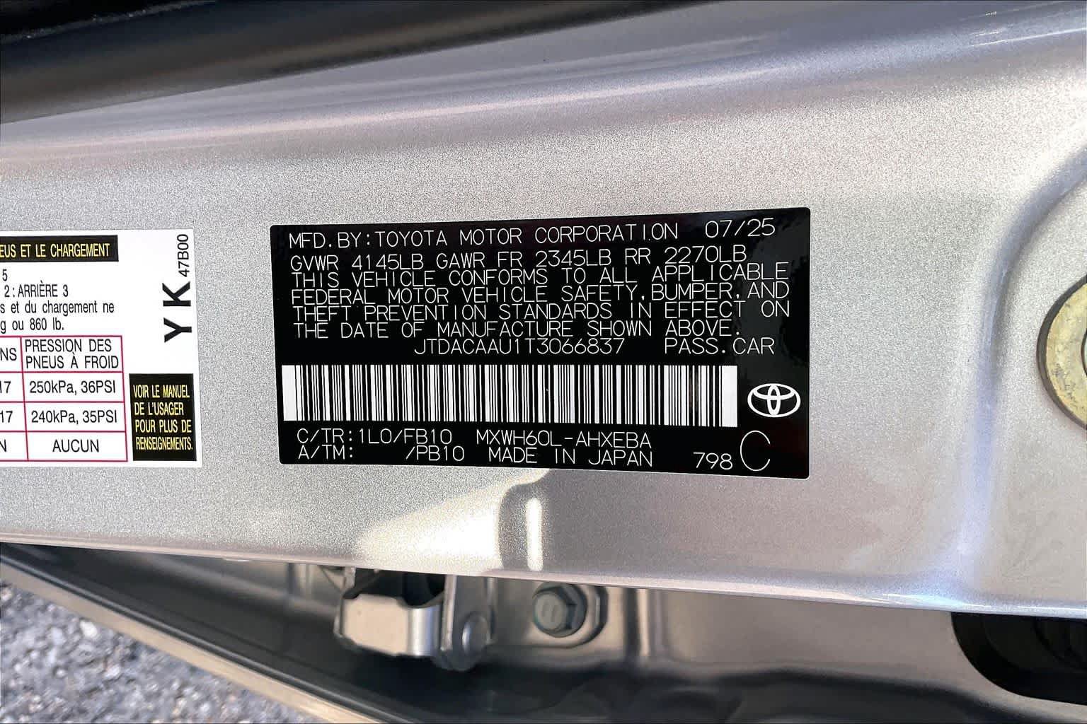 Used 2026 Toyota Prius LE FWD image 31