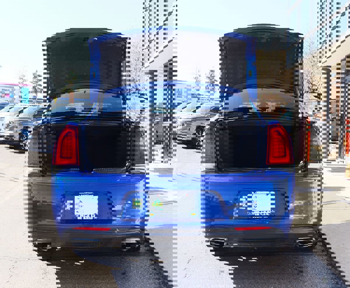 Used 2018 Chrysler 300 S image 22