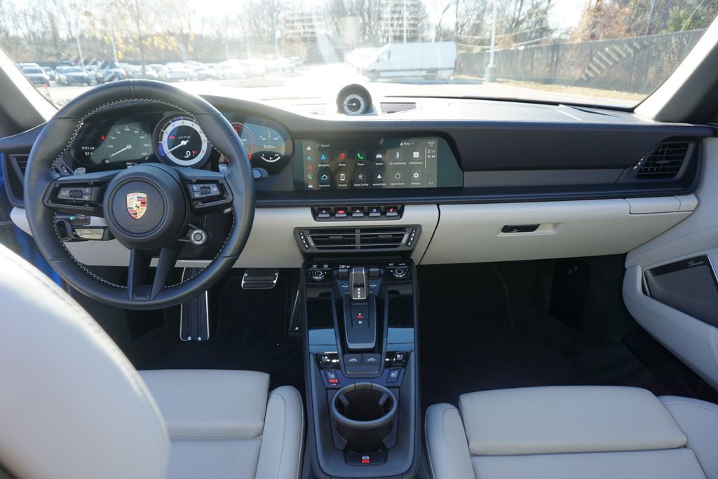 Used 2023 Porsche 911 Targa 4S image 16