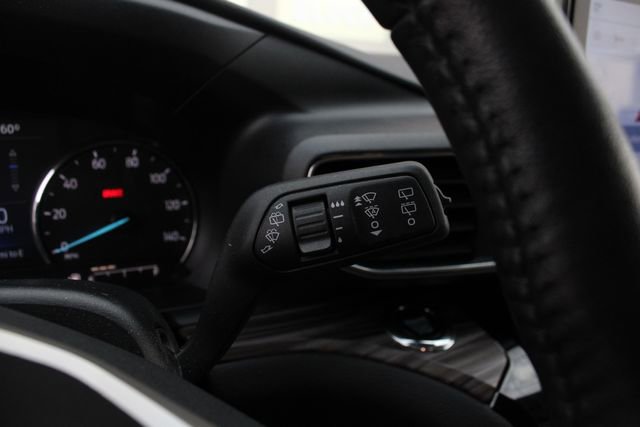 Used 2023 Ford Explorer Limited w/ Limited Technology Package image 13
