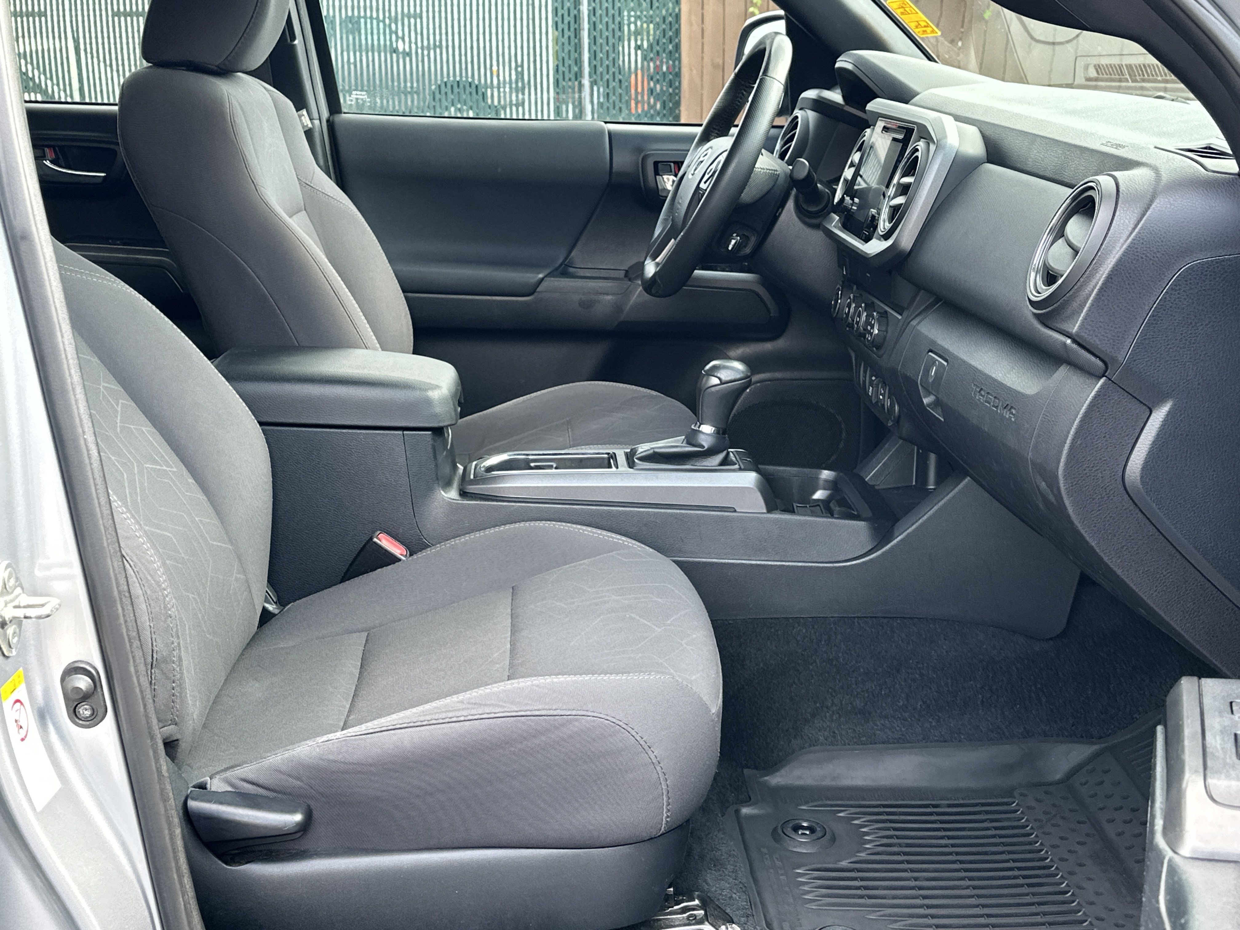 Used 2019 Toyota Tacoma TRD Off-Road AWD/4WD image 13