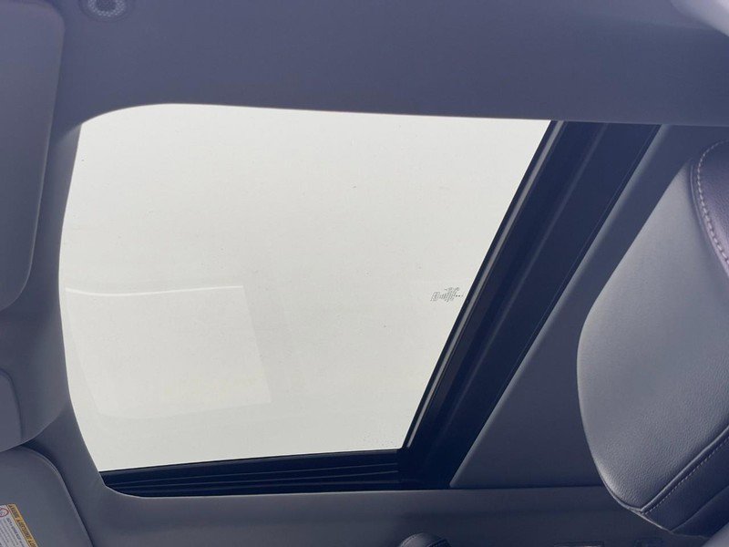 Used 2024 Ford F350 Lariat w/ Chrome Package image 27