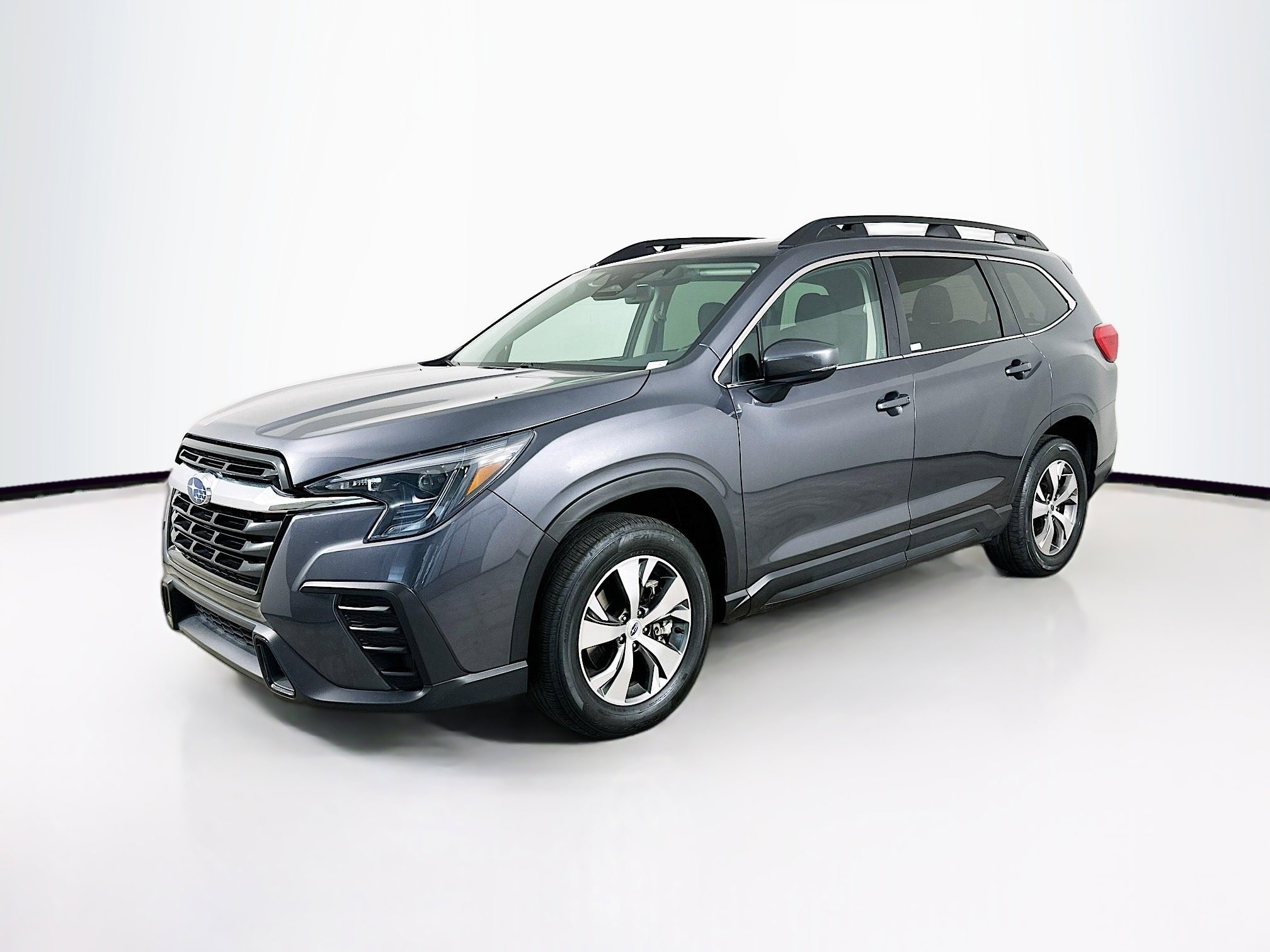 Used 2025 Subaru Ascent Premium image 3