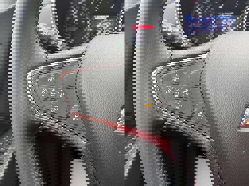 Used 2021 Chevrolet Equinox LT image 17