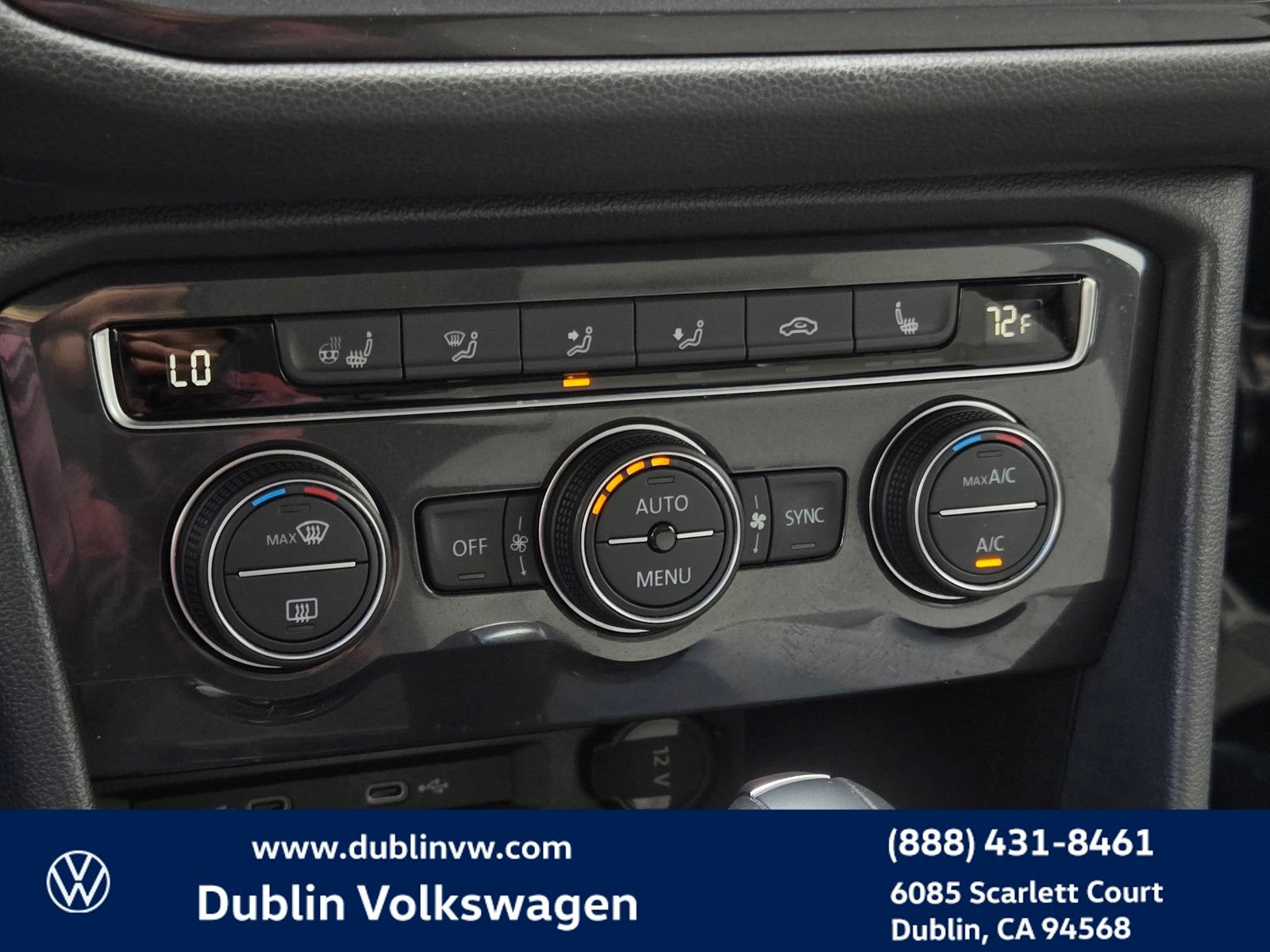 Used 2021 Volkswagen Tiguan SEL AWD/4WD image 21